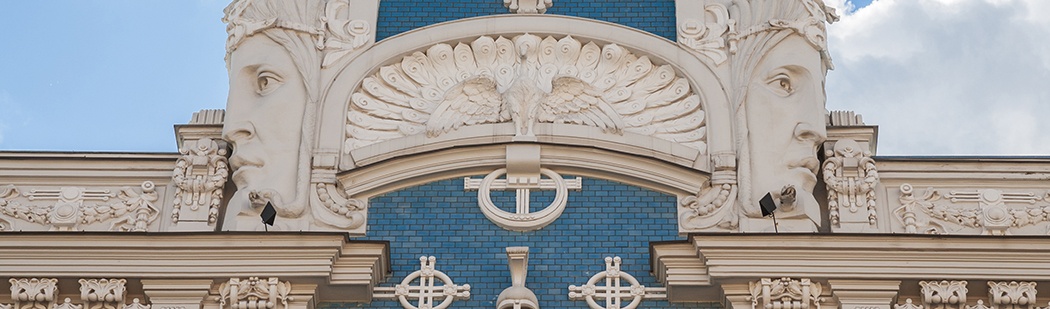 Jewish travel to Art Nouveau building, Riga