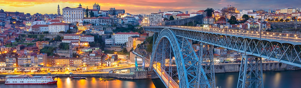 Bridge leading to Porto